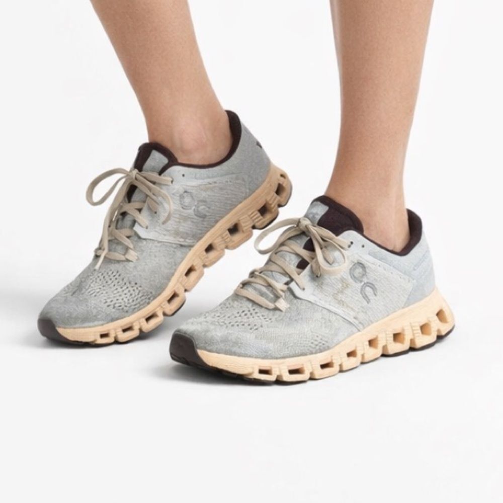 On Running Cloud Women’s Light Gray Knit Sneakers with Tan Sole